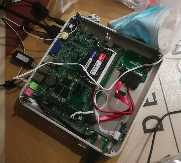 i3-5010U 杂牌ITX 台式机 EFI Catalina - 图片1
